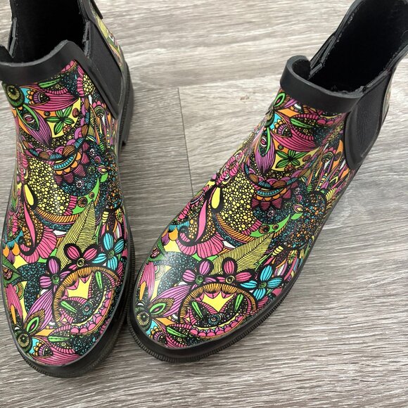 SAKROOTS RAIN ANKLE BOOTS SIZE 8 - Picture 2 of 4